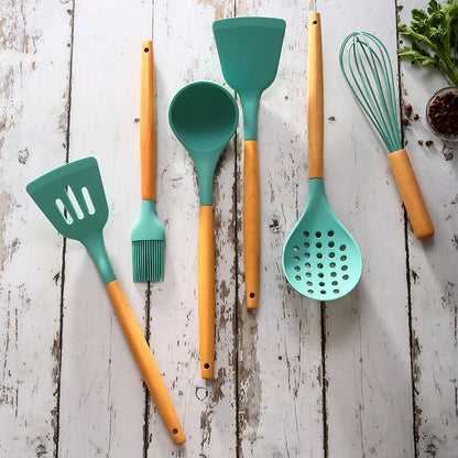 Fortune Candy 19pc Kitchen Utensil Set, Includes Tongs, Ladle, Scissors, Knives and Cutting Board (Green)